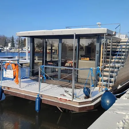 Houseboat Water King Plywajacy Dom Na Wodzie, 7 Os アパート *