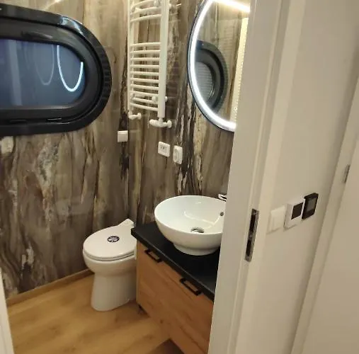 Houseboat Water King Plywajacy Dom Na Wodzie, 7 Os * Wrocław