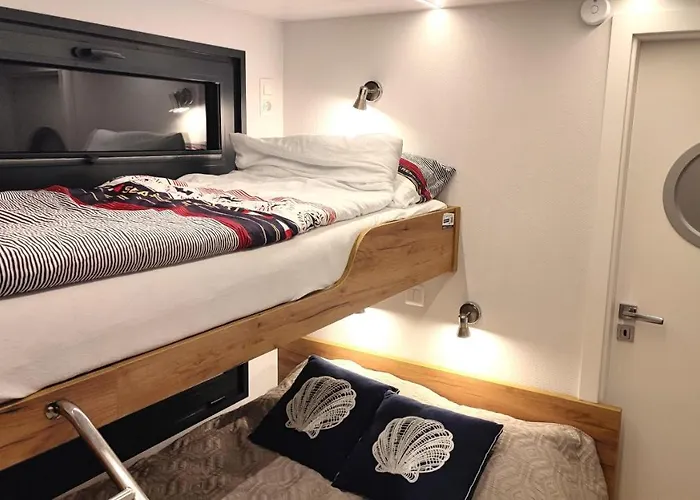 Apartman Houseboat Water King Plywajacy Dom Na Wodzie, 7 Os Wrocław