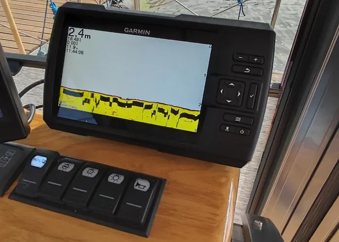 Apartman Houseboat Water King Plywajacy Dom Na Wodzie, 7 Os *