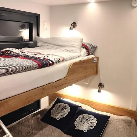 아파트 Houseboat Water King Plywajacy Dom Na Wodzie, 7 Os 브로츠와프