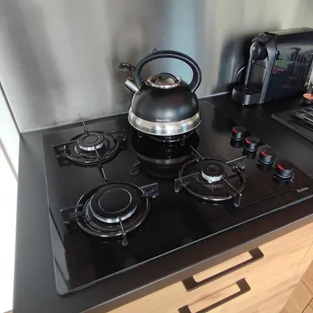 아파트 Houseboat Water King Plywajacy Dom Na Wodzie, 7 Os