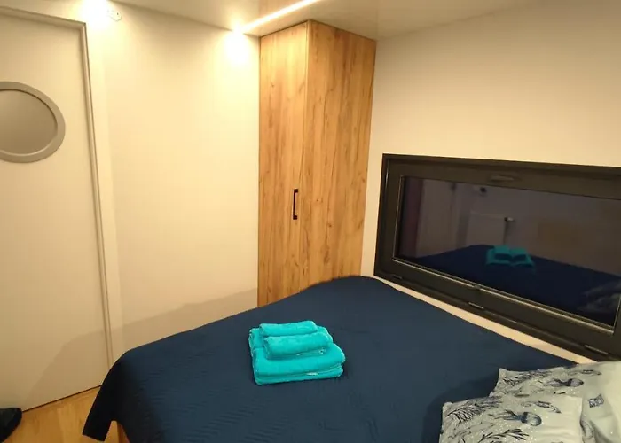 Houseboat Water King Plywajacy Dom Na Wodzie, 7 Os Lejlighed *