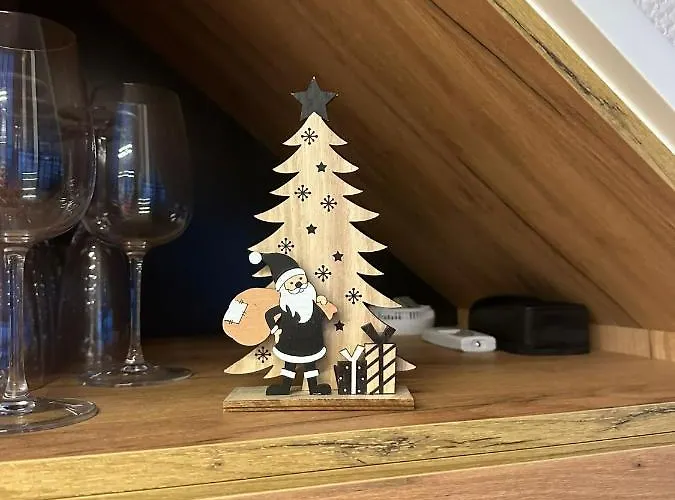 Lejlighed Houseboat Water King Plywajacy Dom Na Wodzie, 7 Os *